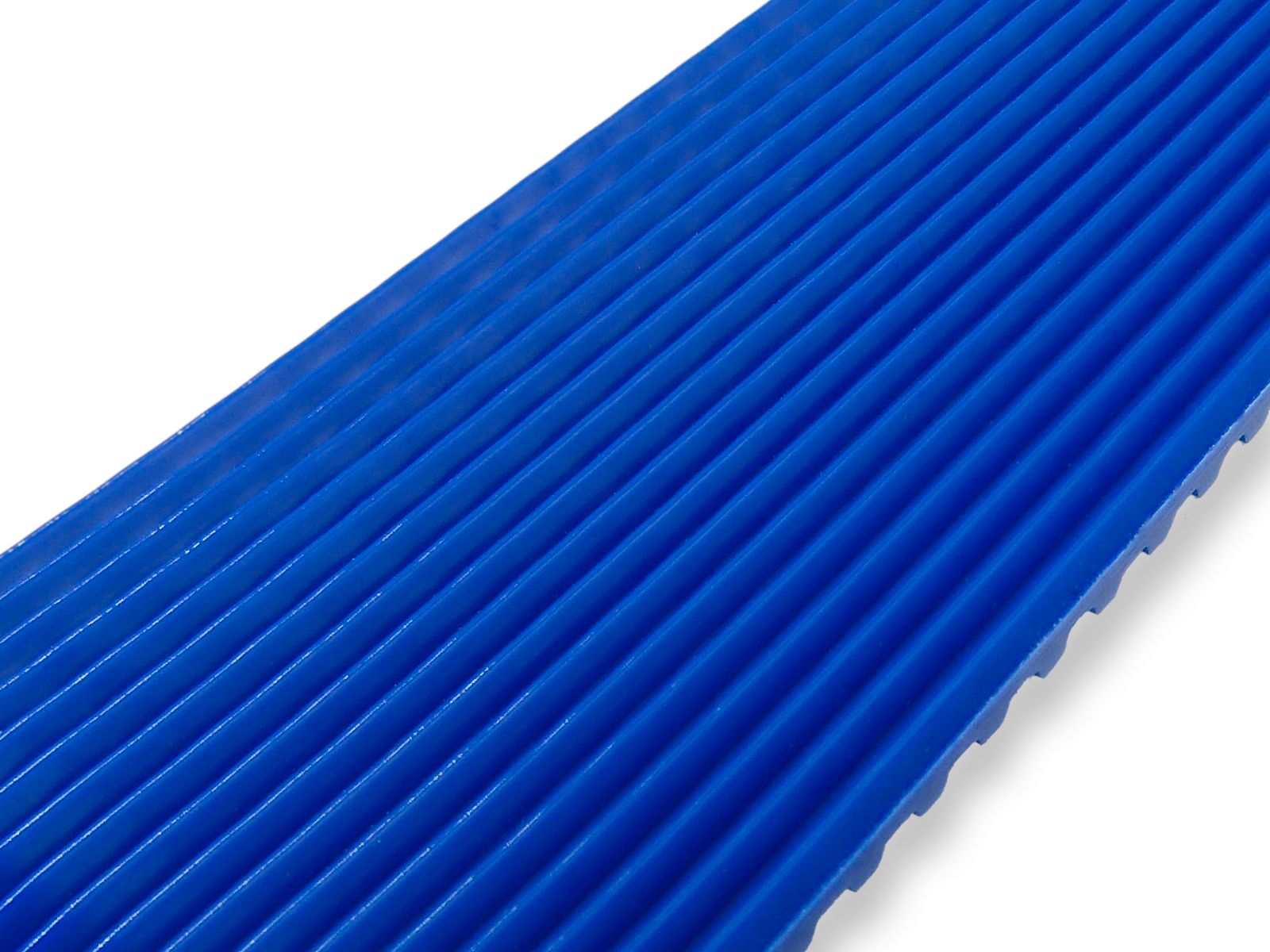 Geometria con nervature longitudinali a V altezza 1 mm interasse 2mm